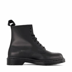 Dr. Martens Dr Martens 1460 8-eye Boot (Core Mono)(1460 8 Eye Boot Core Mono Black) 8 Dr. Martens Dr Martens 1460 8-eye Boot (Core Mono)(1460 8 Eye Boot Core Mono Black) -Heppo Butik 47304 00 003