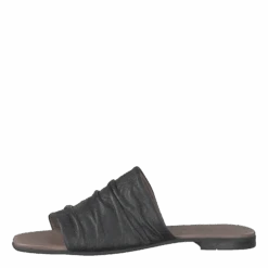 Madeleine Black(Madeleine Black)