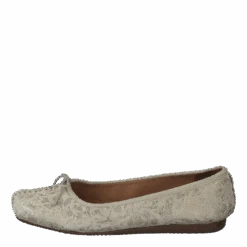 Clarks Freckle Ice Off White Metallic(Freckle Ice Off White Metallic)