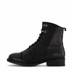 Pandora Black(Pandora Black 24)