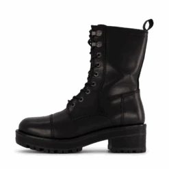 Clarisse Black(Clarisse Black 4)