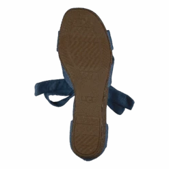 Yarrow Blue(Ugg Yarrow Blue) -Heppo Butik 60294 91 e69a1562 7929 4c9e 8b8c 1a9692e03bbd