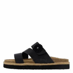 Siri Black(Sk Na Marie Siri Black)